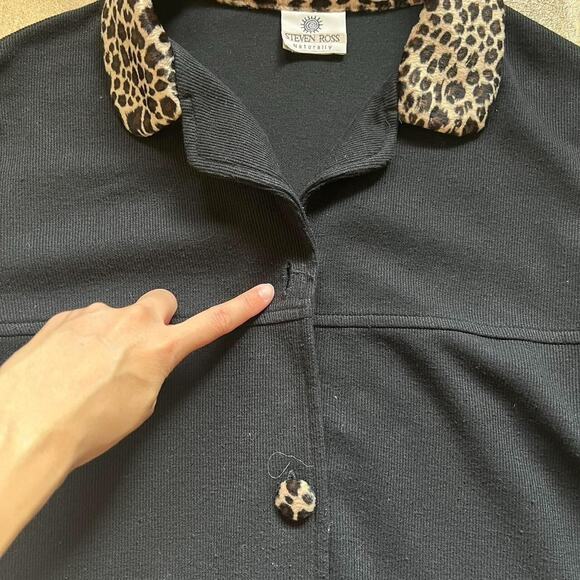 Vintage 80s Womens Knit Cardigan Black Cheetah Print Collar Mob Wife Punk Goth - Picture 3 of 9